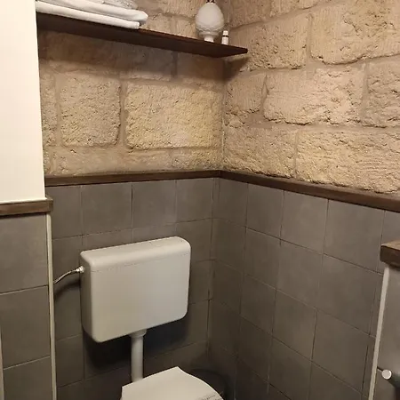 فندق مبيت وإفطار Af تراني